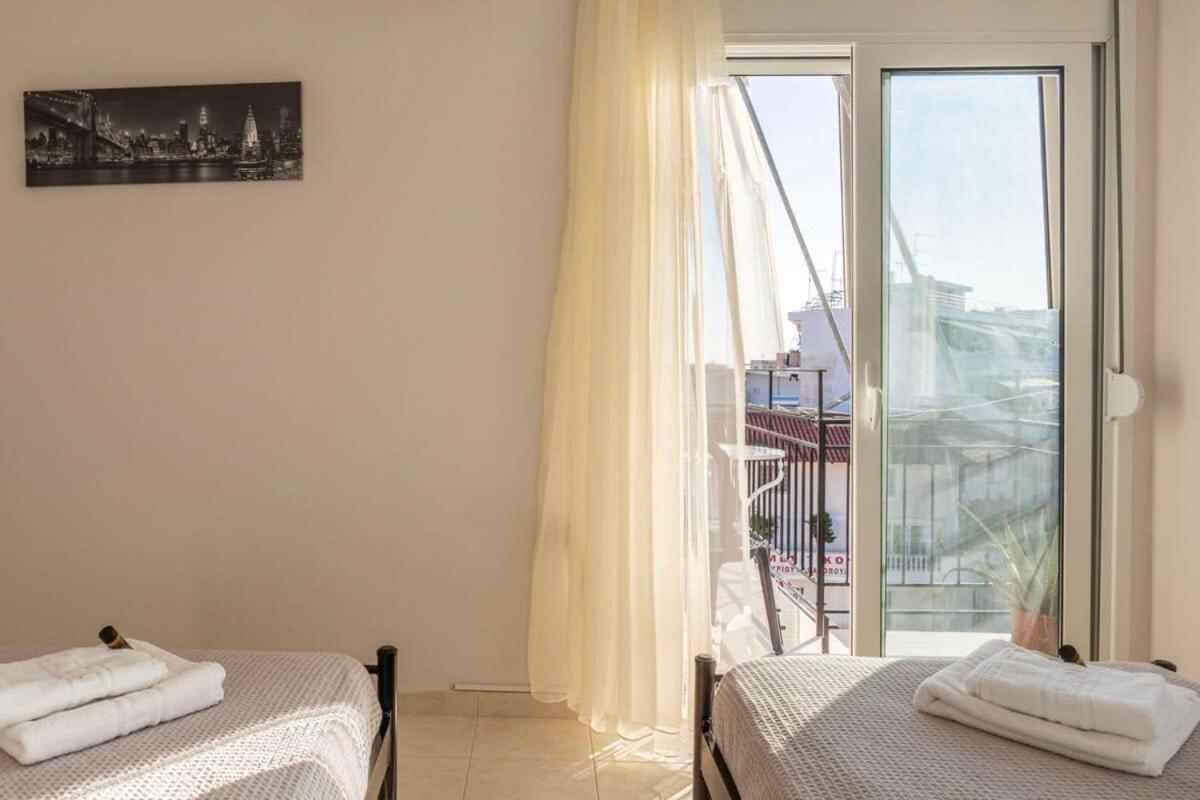 Comfy Central Square Gem With Balcony Apartment Kalamata Exterior photo